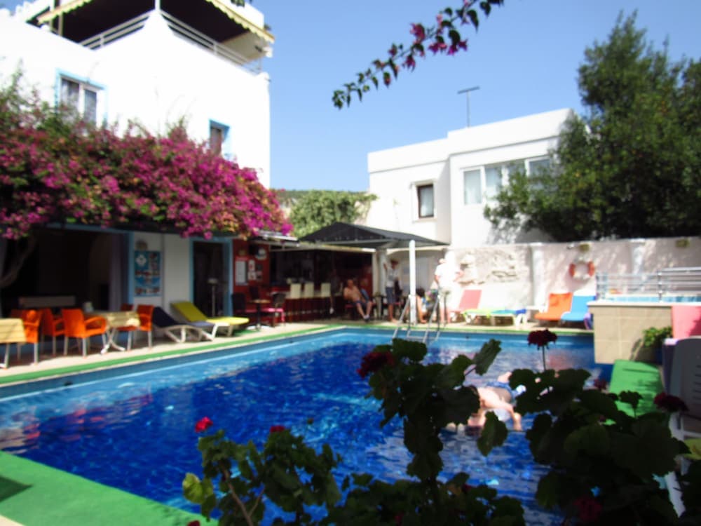 Kavala Studio Otel - Image 3