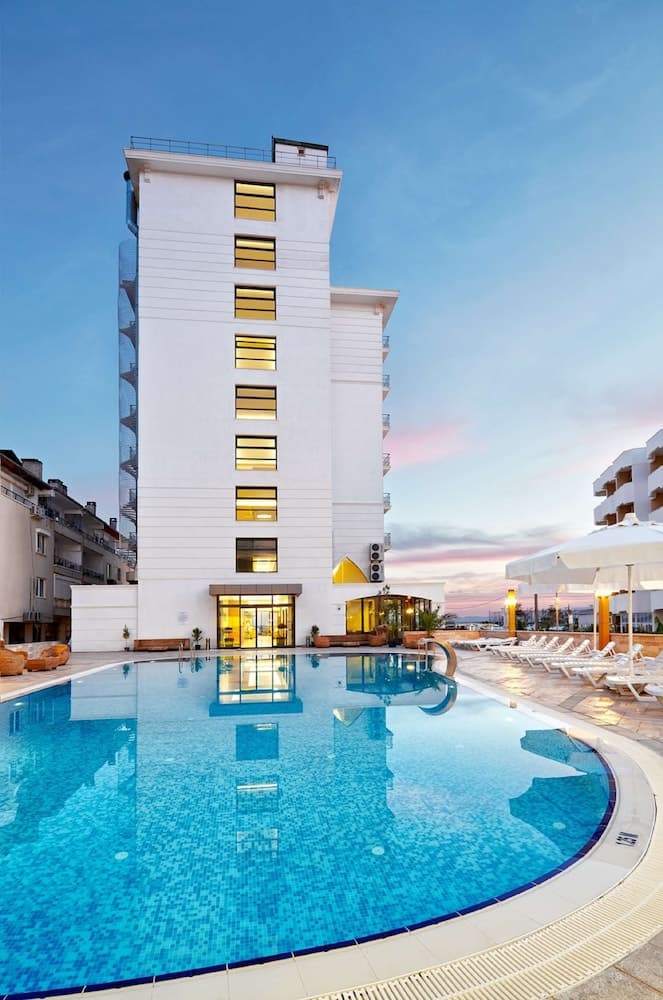 Ayvalik Cinar Otel