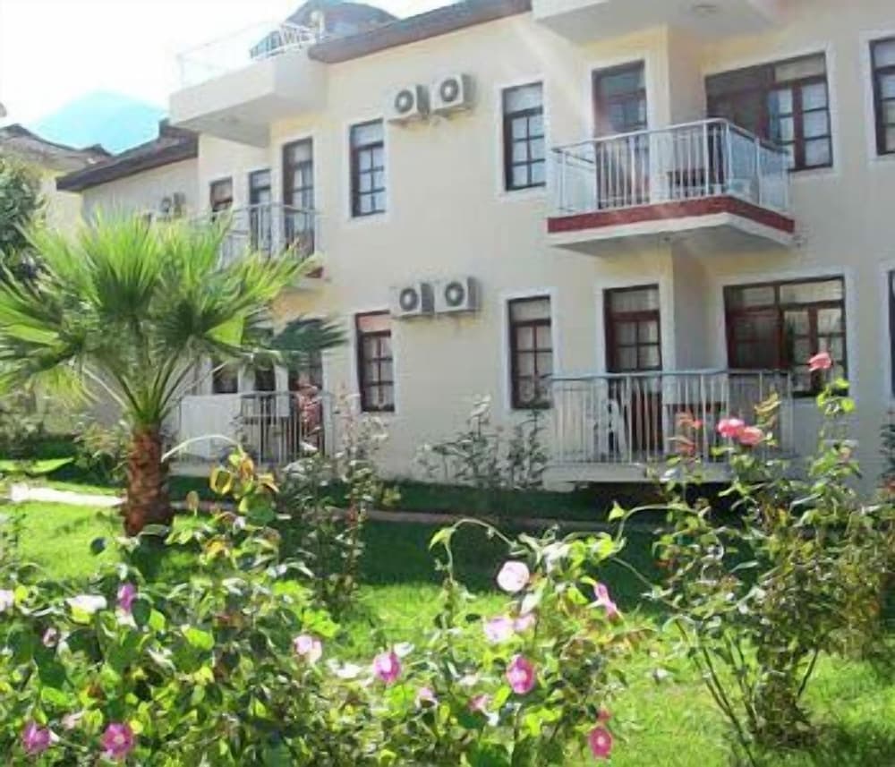 Tolay Otel - Image 1
