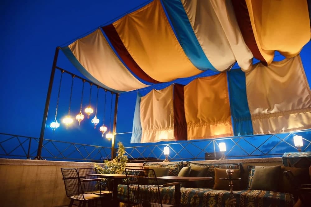 Luxir Hotel - Image 4