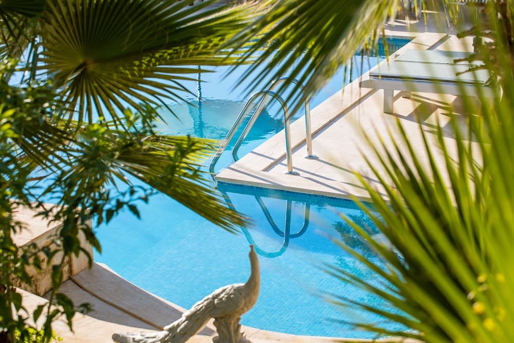 Kale Lodge - Adults Only - Image 2