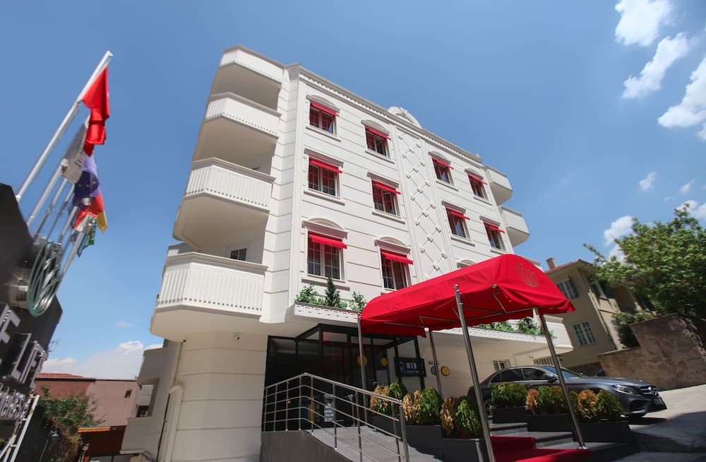 The Life Hotel & Spa