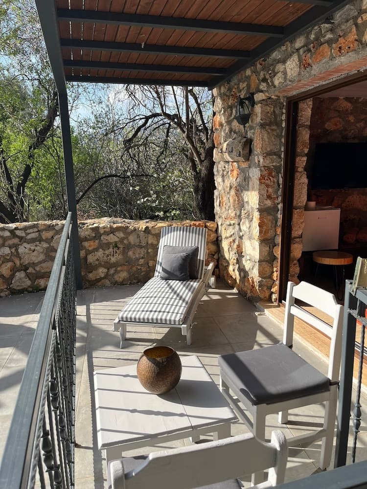 Kale Lodge - Adults Only - Image 3