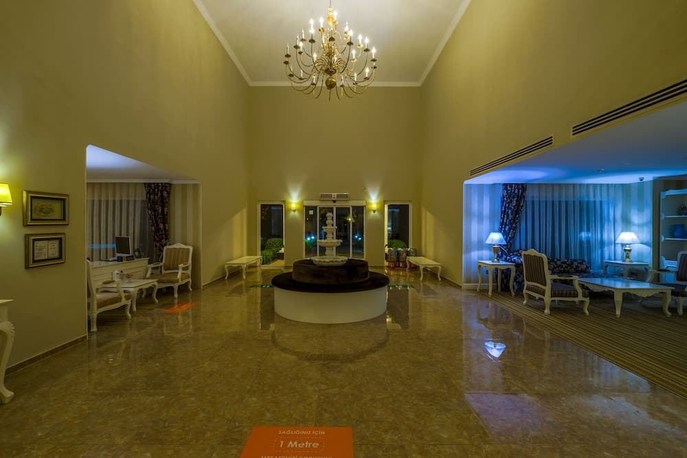 Grand Göcek Hotel - Image 2