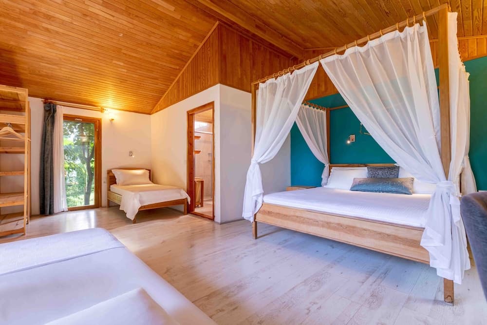 Etenna Beach Bungalows - Image 4