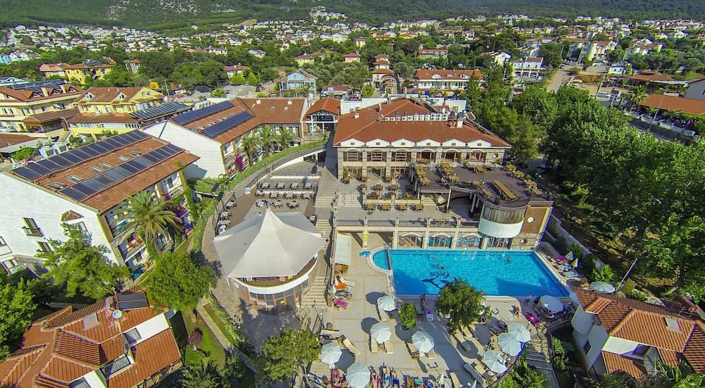 Orka World Oteli & Su Parkı