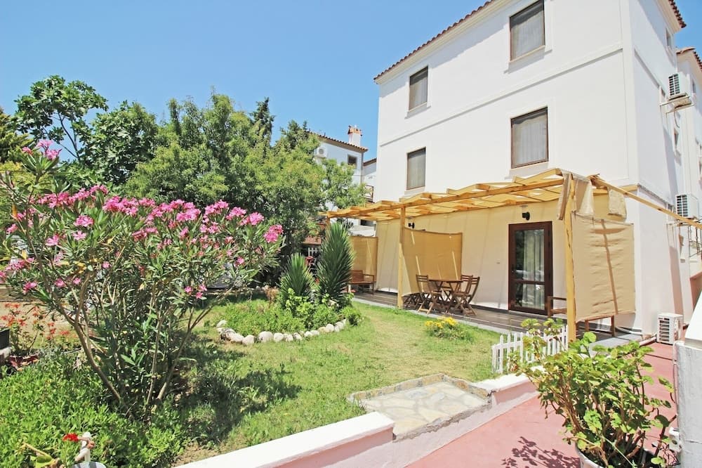 Arsipel Otel