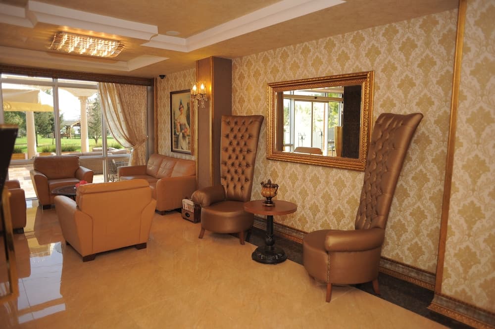 Golden Lake Otel - Image 4