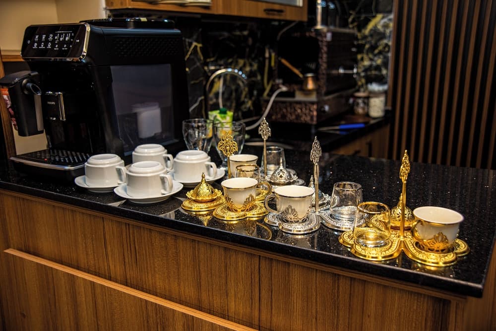 By Historial Hotel - Image 4