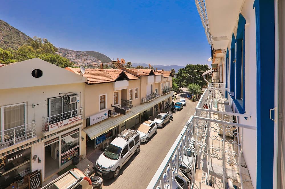 Yaz Apart Hotel - Image 4