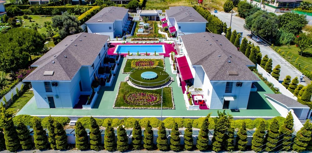 Vela Garden Resort - Image 1