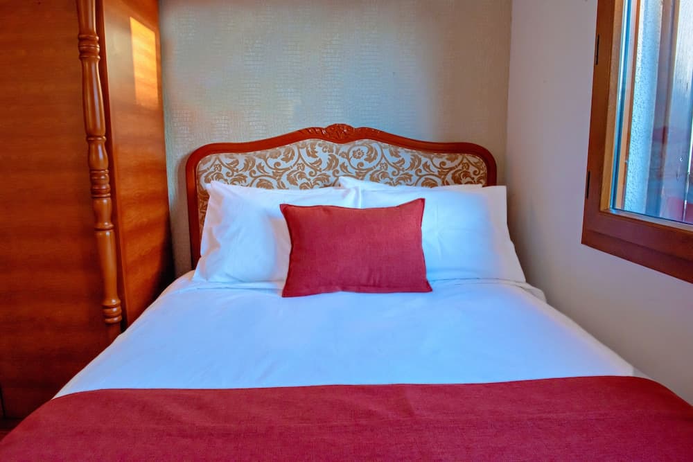 Black Lotus İzmir - Image 3