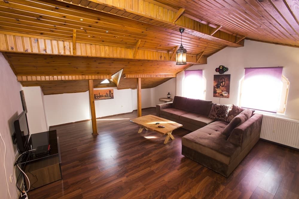 Artura Süit - Image 2