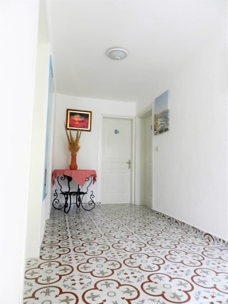 Heros Hotels Bozcaada - Image 3