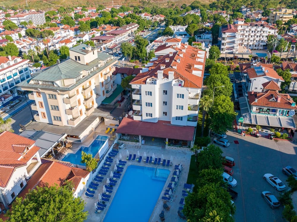 Hotel Private - Image 1