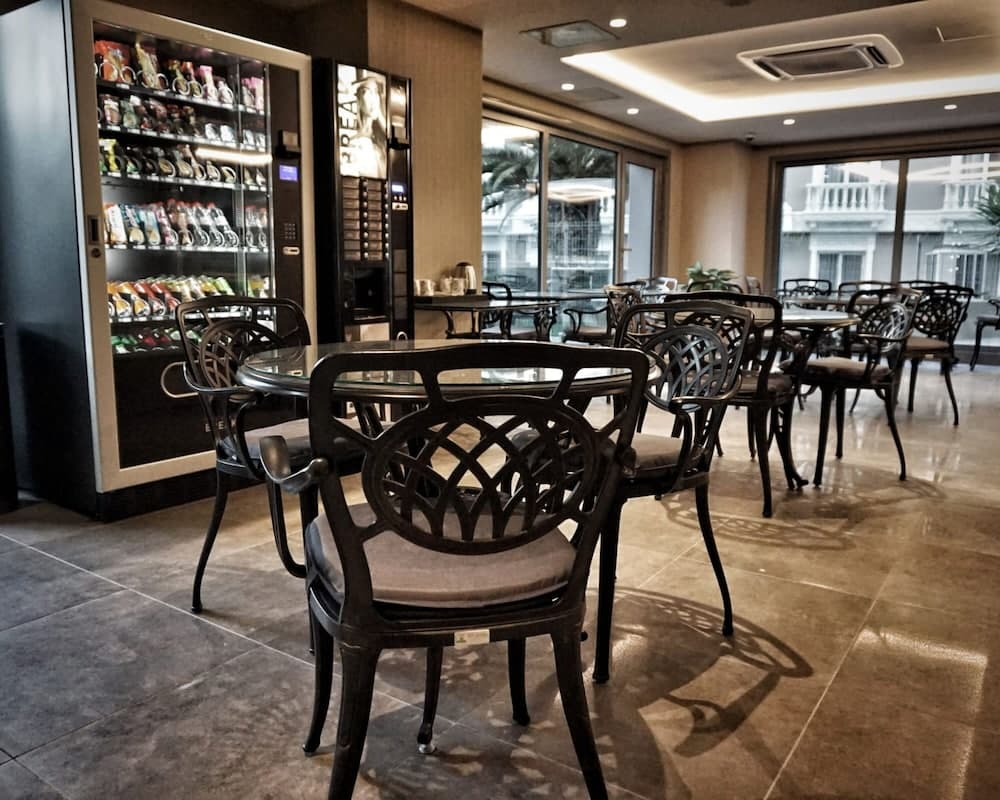 Eresin Hotels Express - Image 4