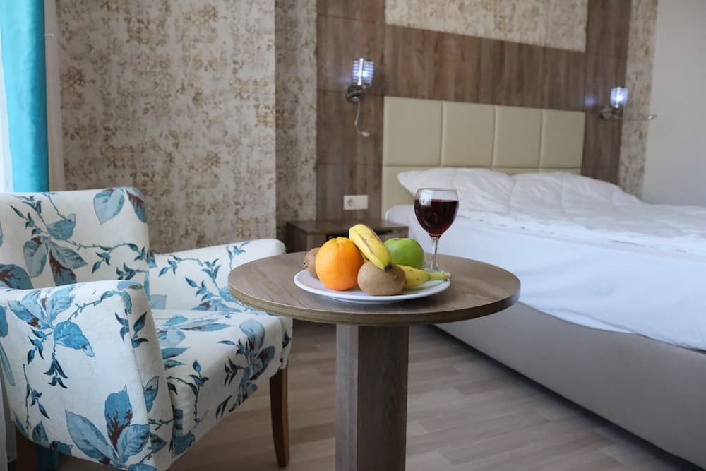 Karat Ayseli Otel - Image 4