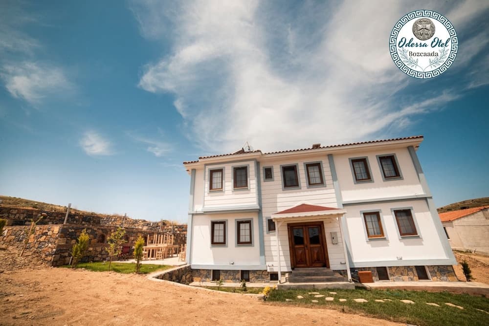 Bozcaada Odessa Otel - Image 1