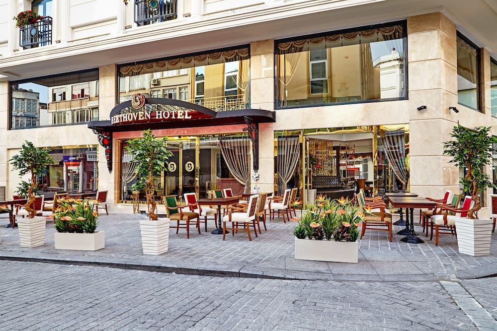Beethoven Otel - Image 4