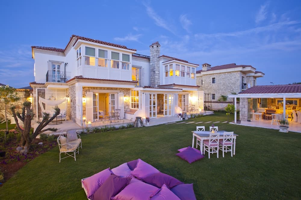 Hane Alacati Boutique Hotel - Image 1