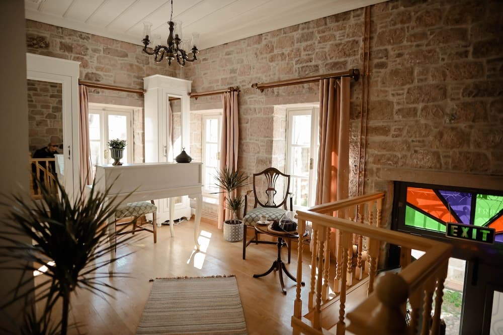 Ali Baris Pansiyon Cunda - Image 3