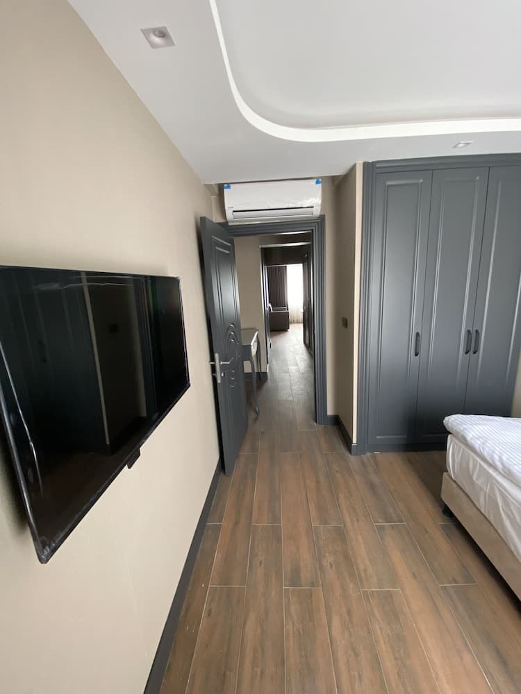 Delta Hotel Istanbul - Image 4