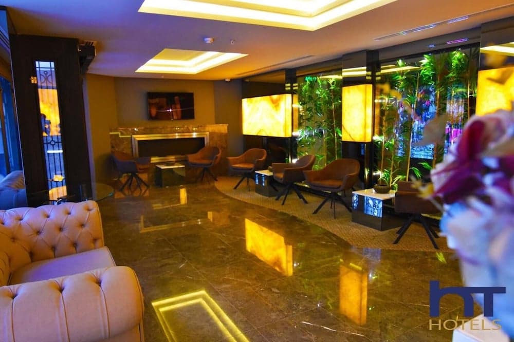 Genova Hotel - Image 4