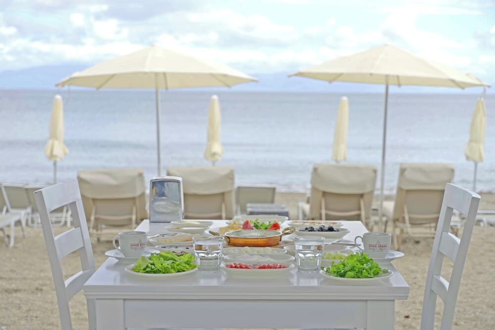 Ömer Aybak Plaj Oteli