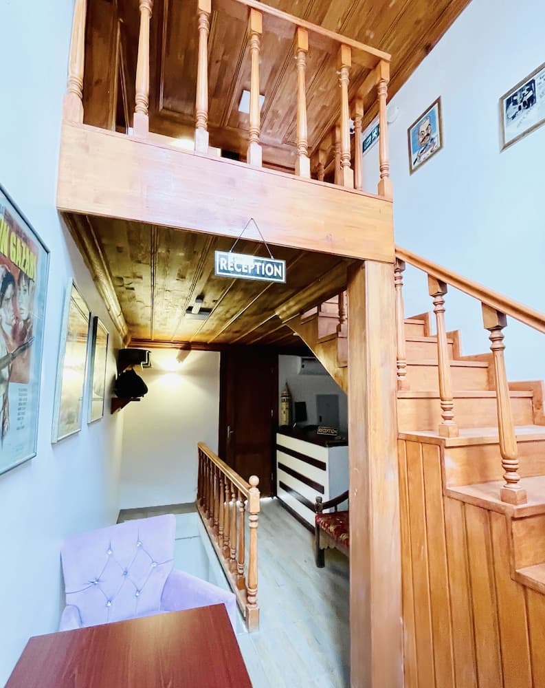 Qonaq Otel - Image 3