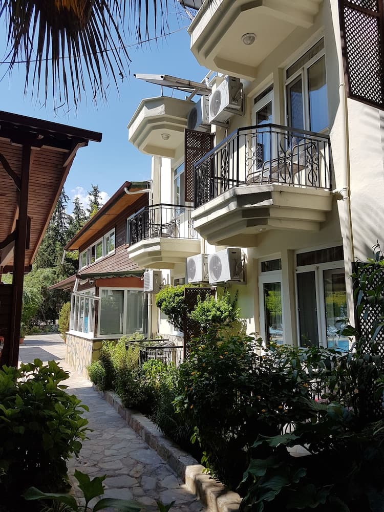 Canada Otel & Bungalovlar - Image 3