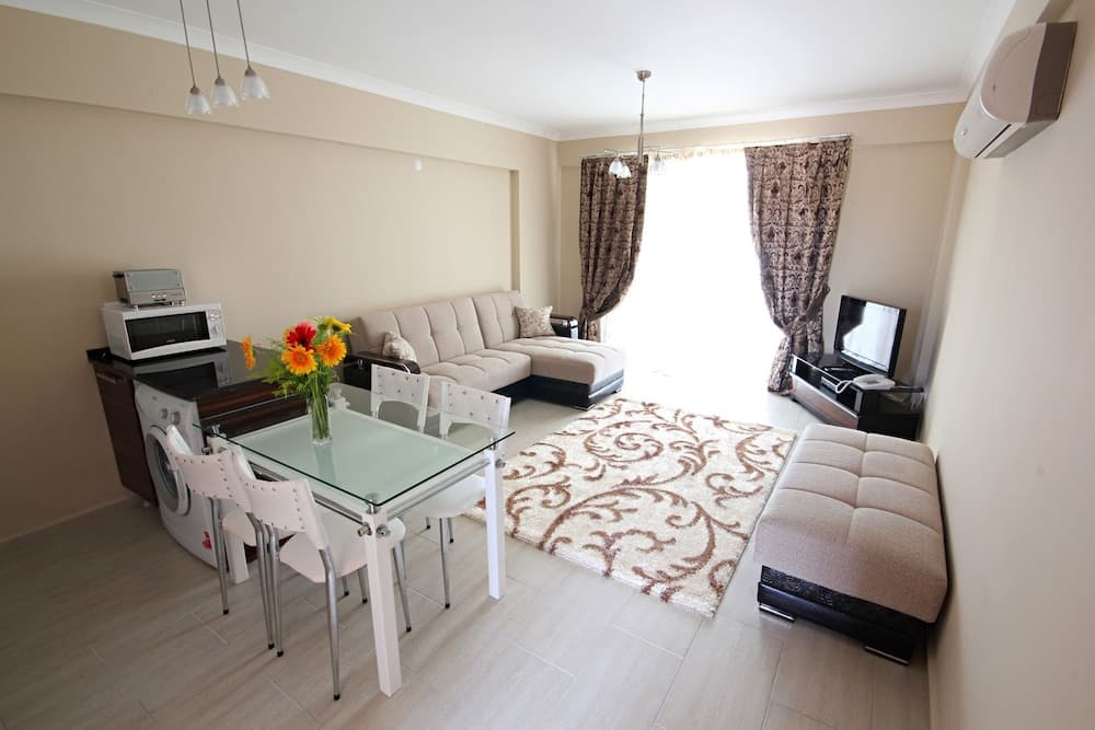 Diana Residence - Image 4