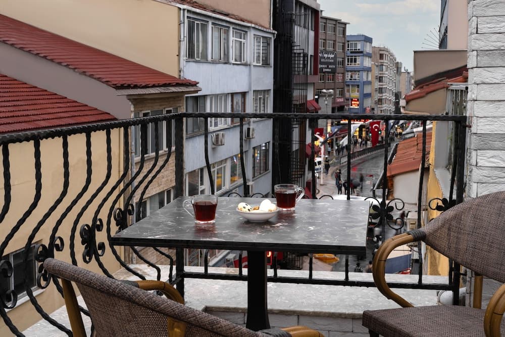 Rubby Hotel Kadıköy - Image 2