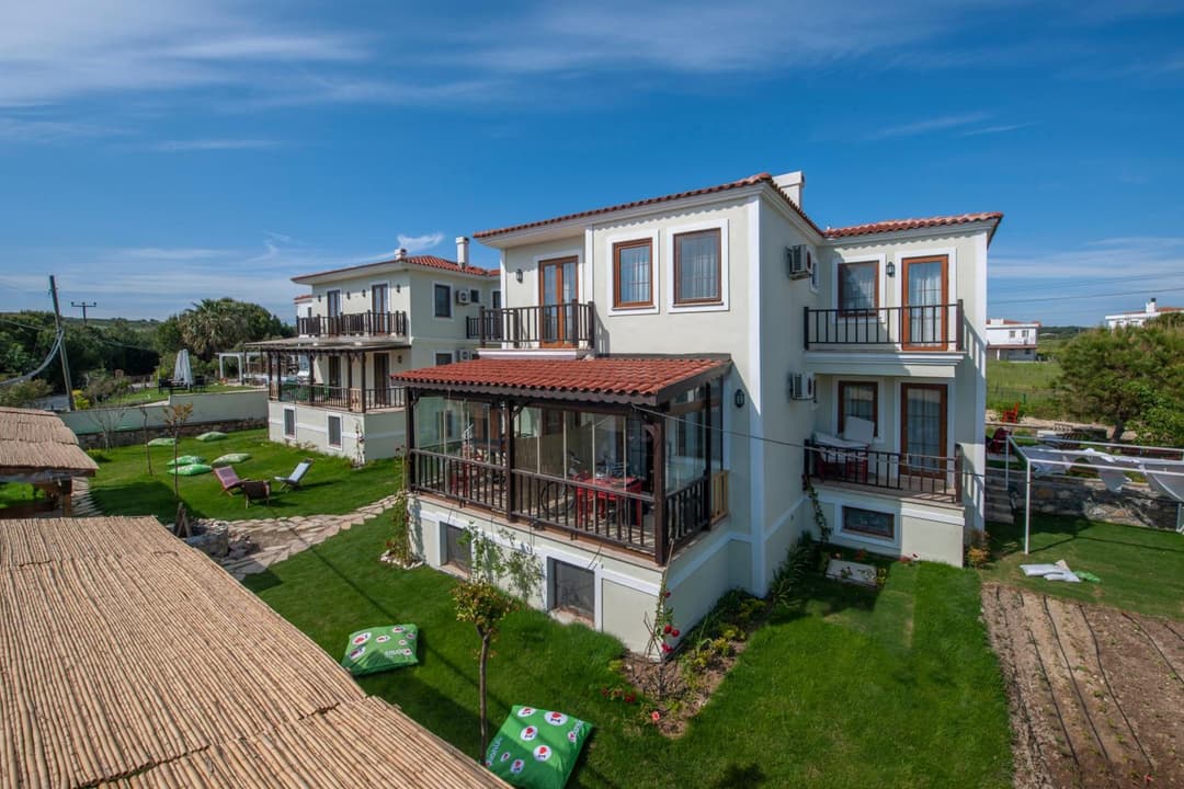 K Bozcaada Paralia