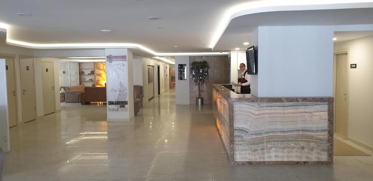 Marti Beach Hotel - Image 1