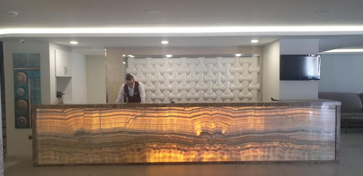 Marti Beach Hotel - Image 2