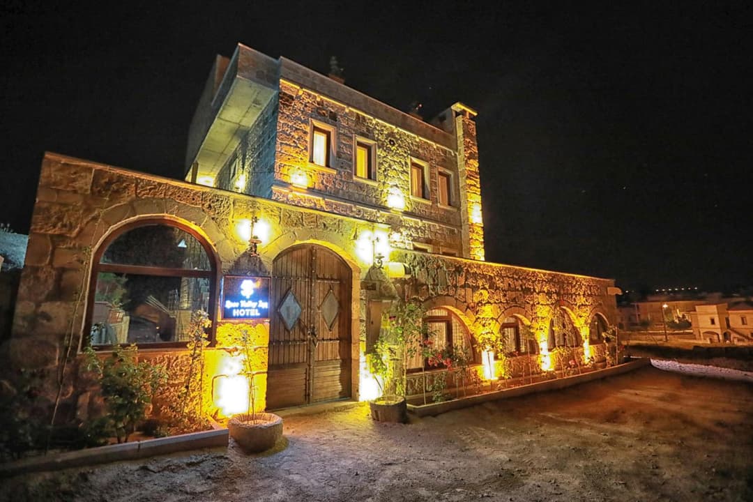Katapa Stone House