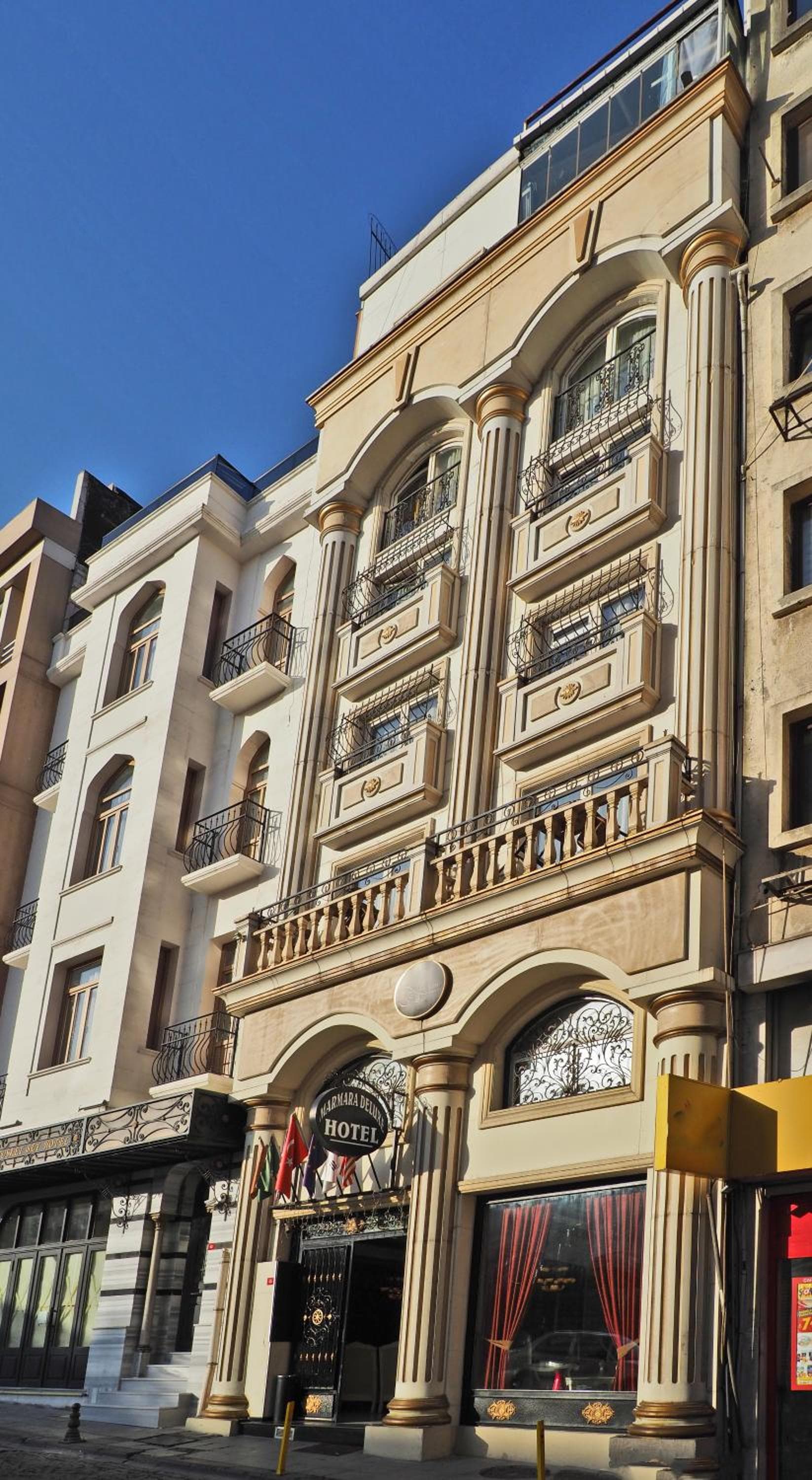 Marmara Deluxe Otel - Image 1