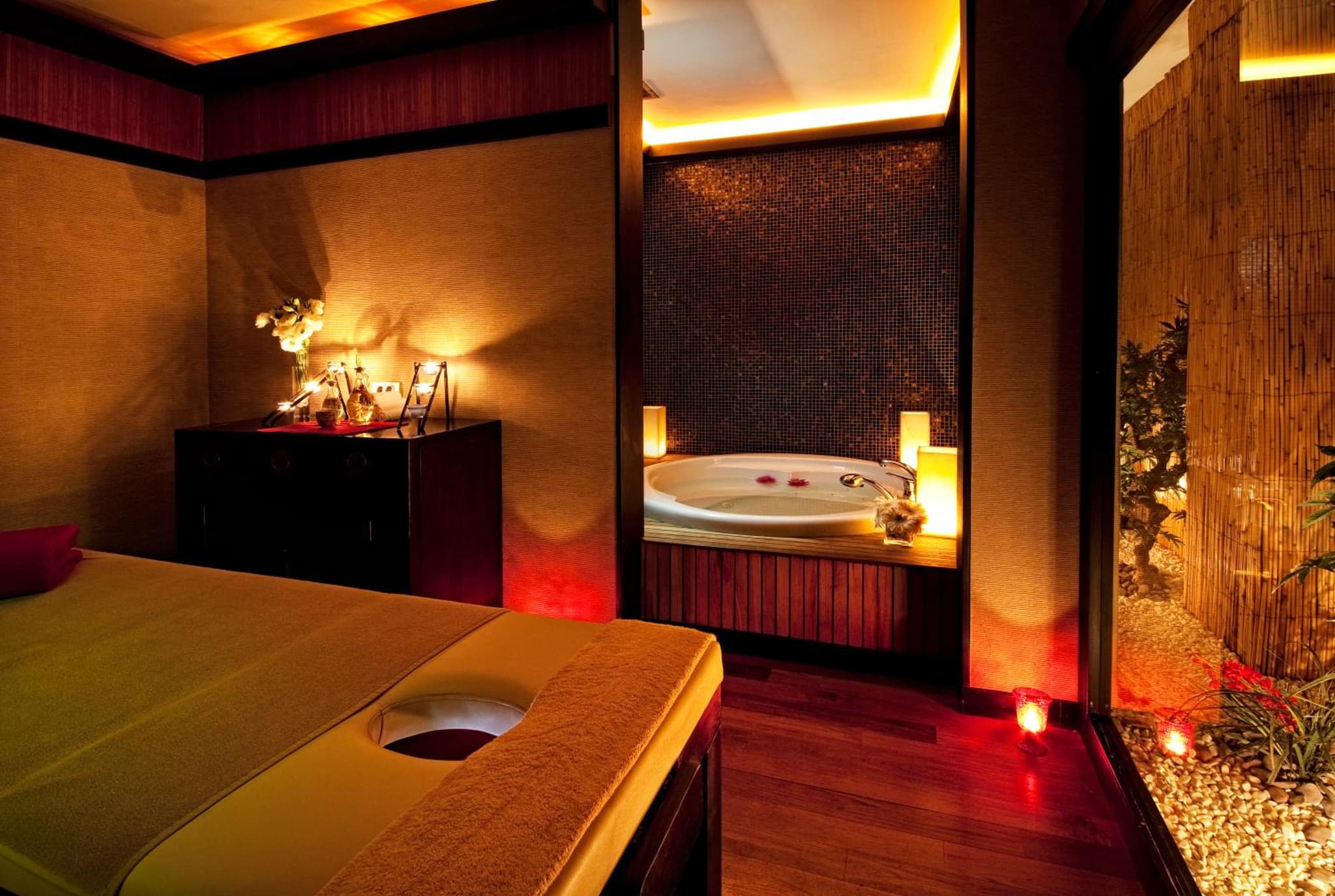 Point Hotel Taksim - Image 4