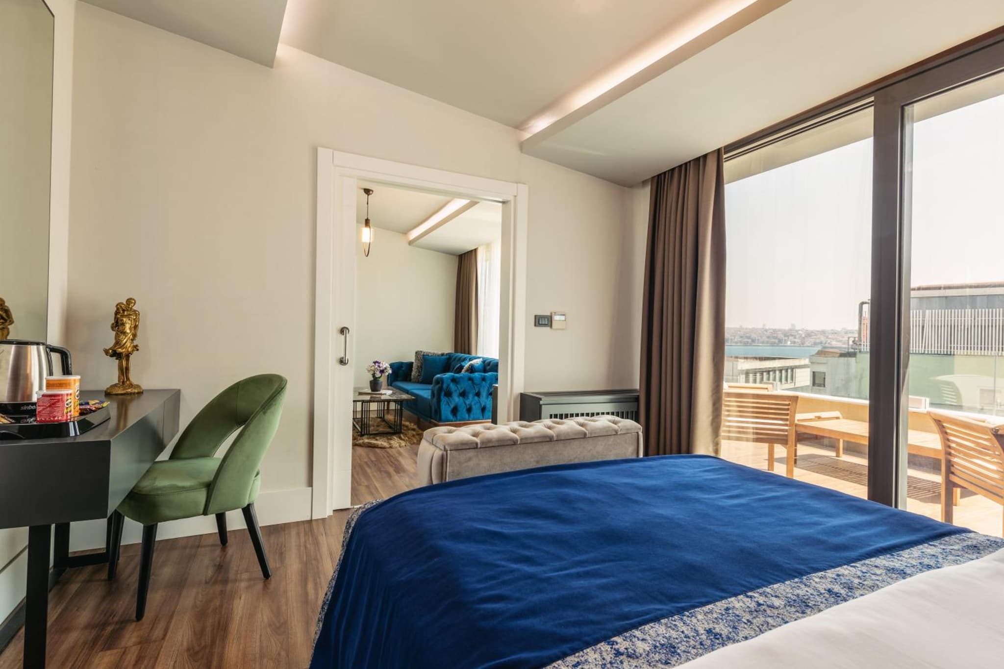 Union Otel Port - Image 4