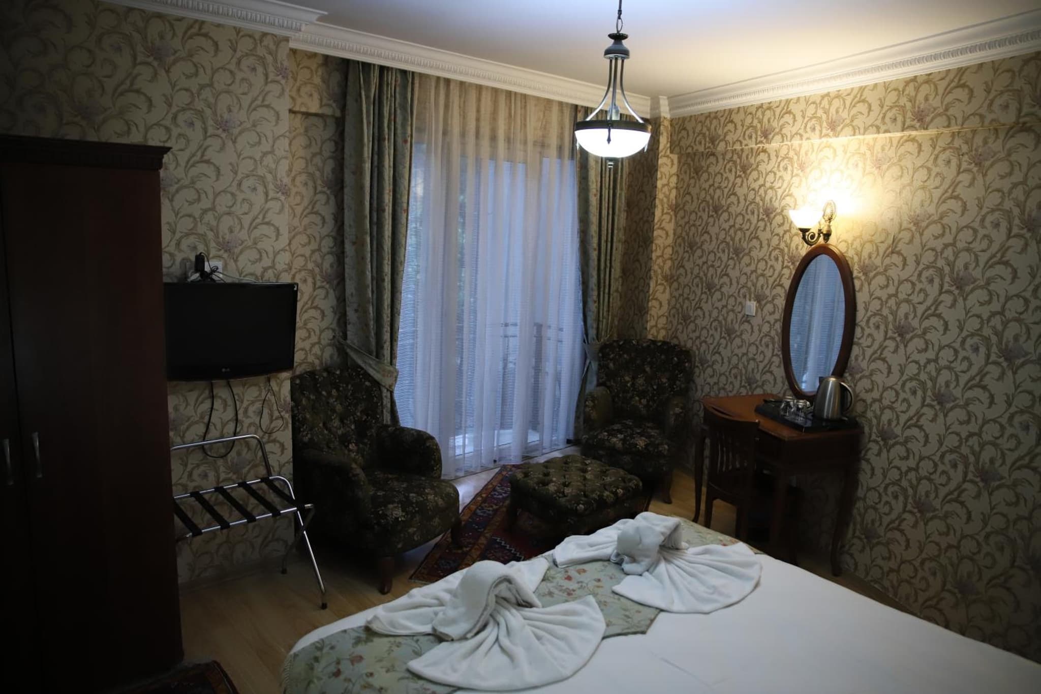 Basileus Hotel - Image 2