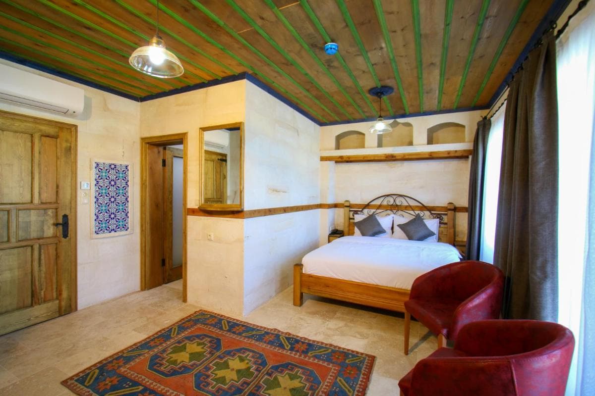 Sapphire Stone hotel - Image 3
