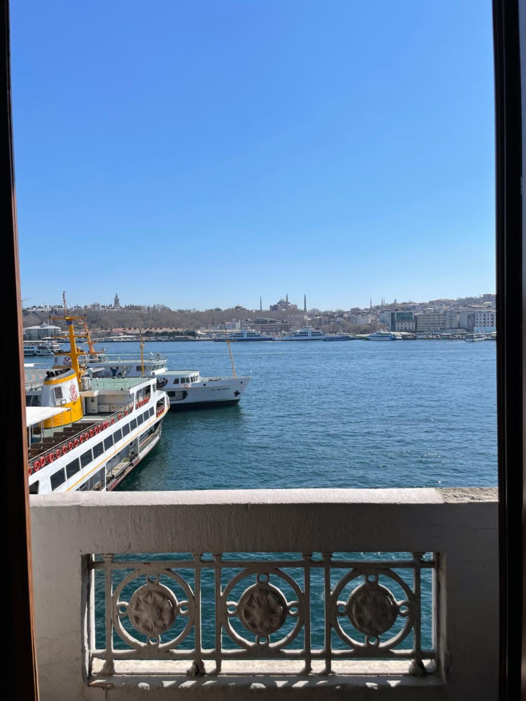 Weingart Port Deniz Kenarı - Image 1