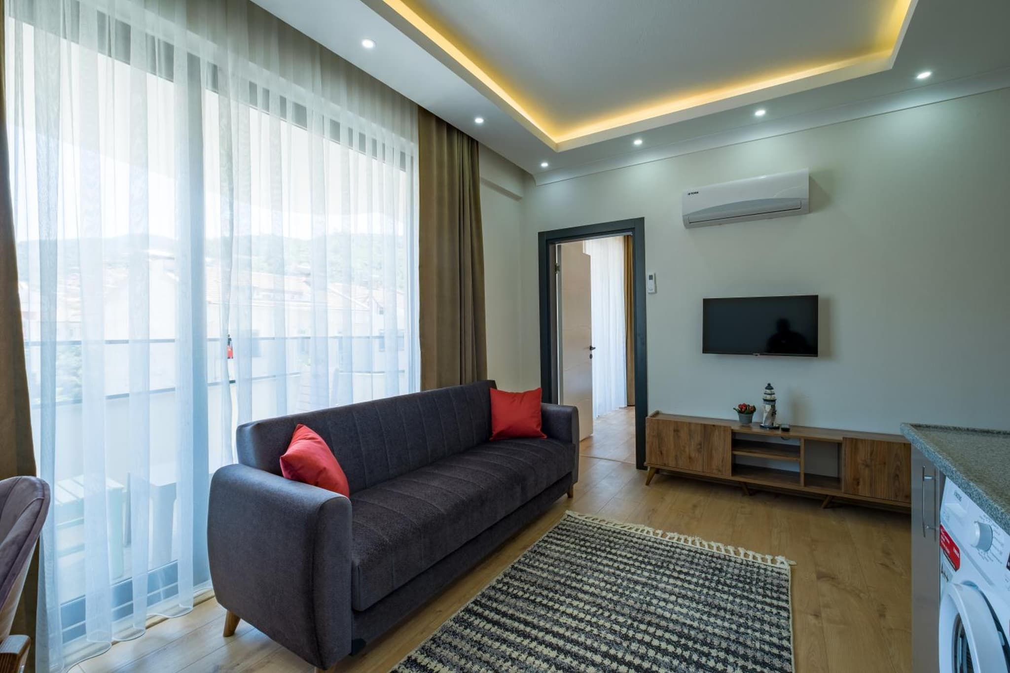 Tanrise City Residence - Image 4