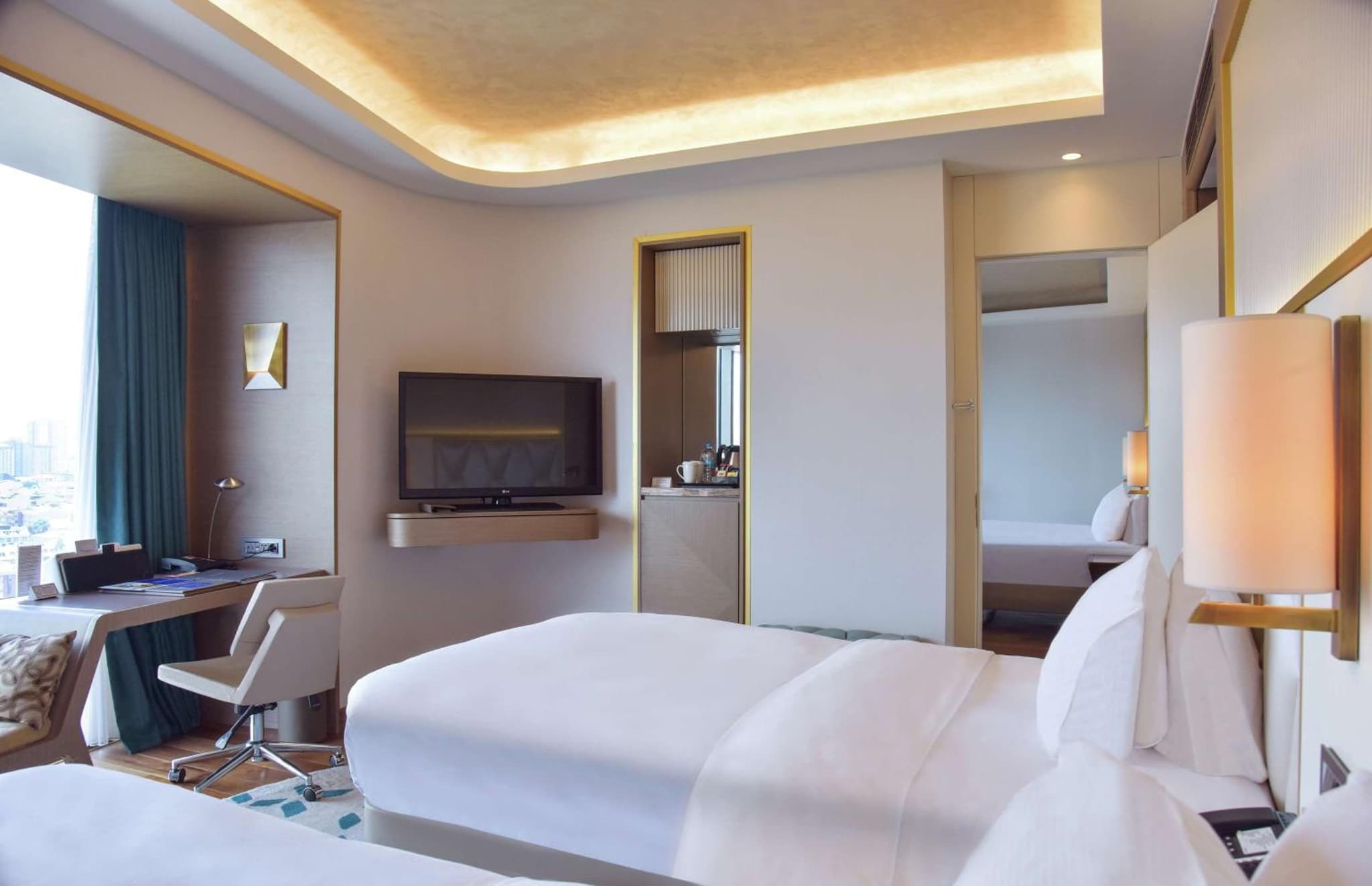 Hilton Istanbul Kozyatagi - Image 1