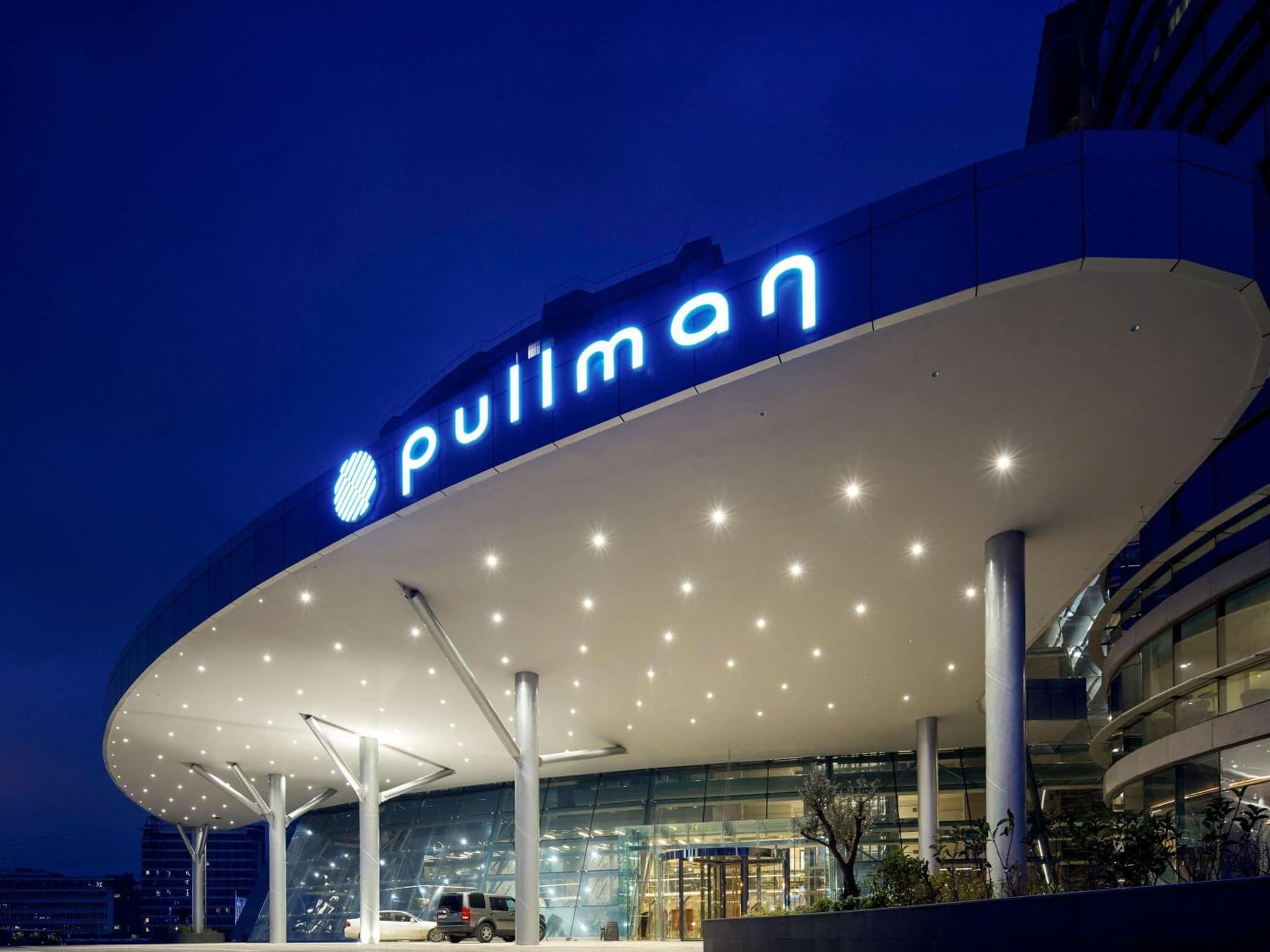 Pullman İstanbul Otel & Kongre Merkezi - Image 3