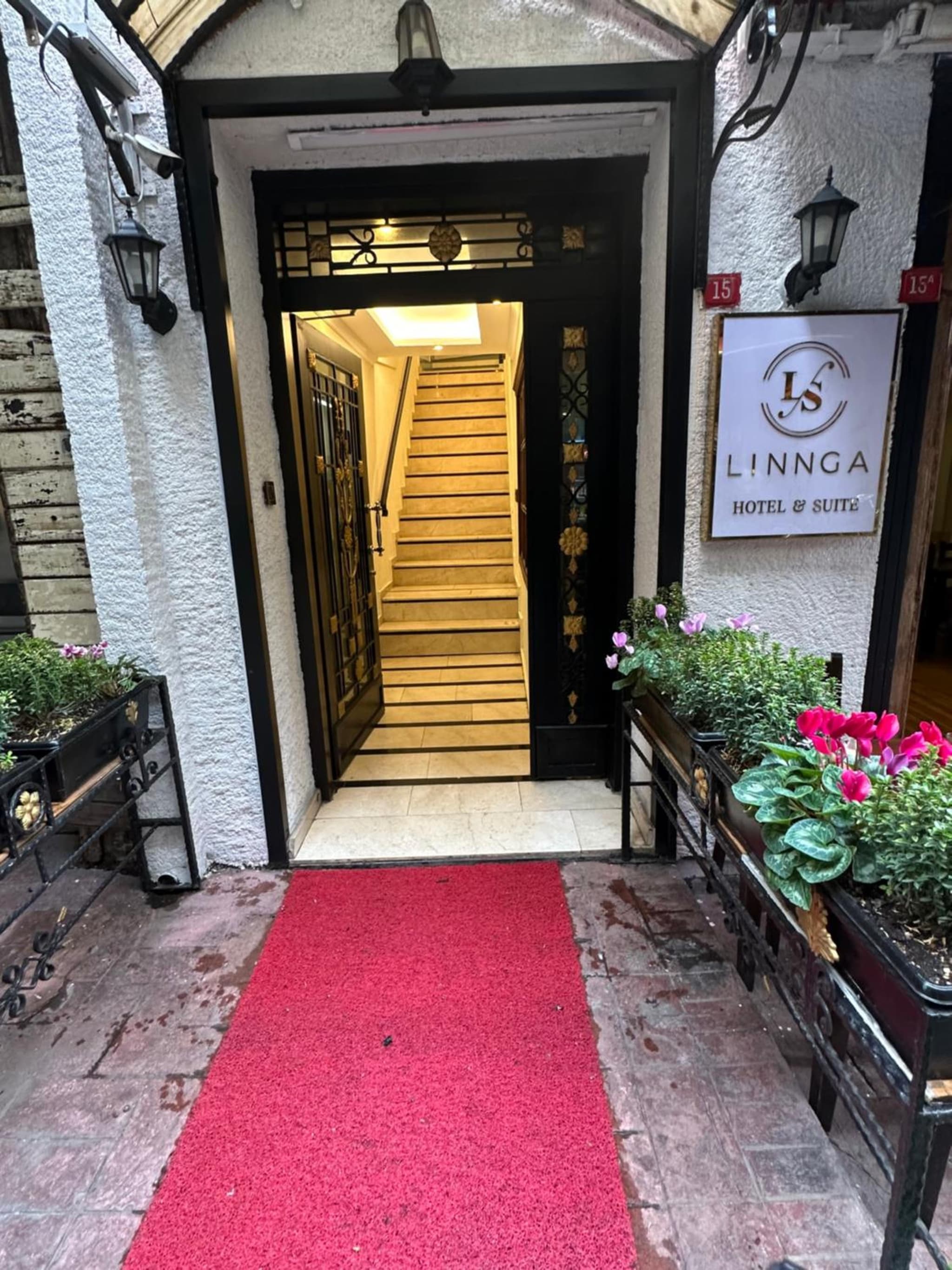 LINNGA HOTEL & SUITE - Image 1