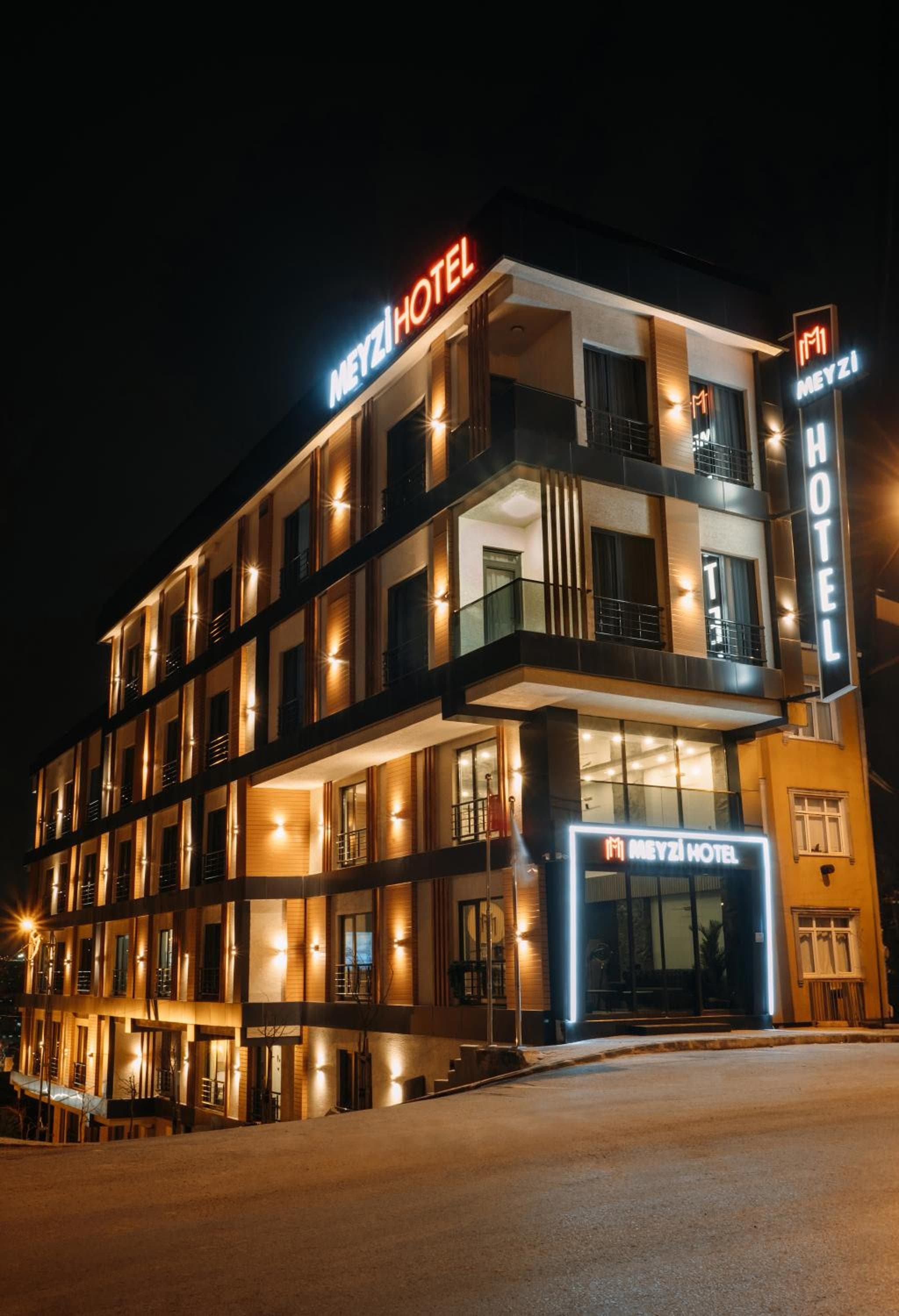Meyzi Hotel - Image 1