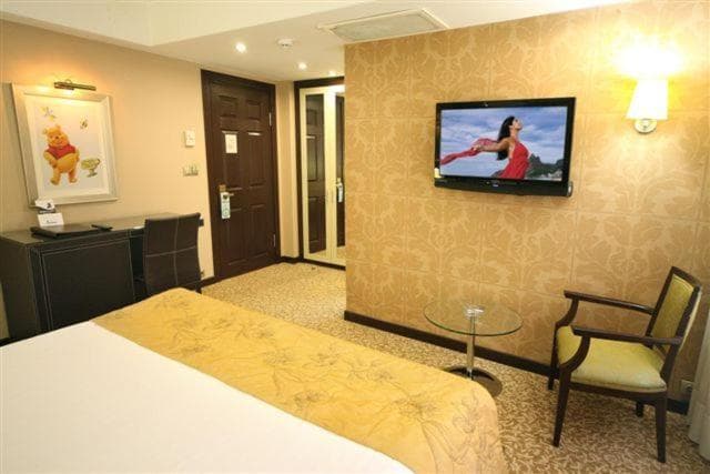 Cartoon Hotel - Image 4
