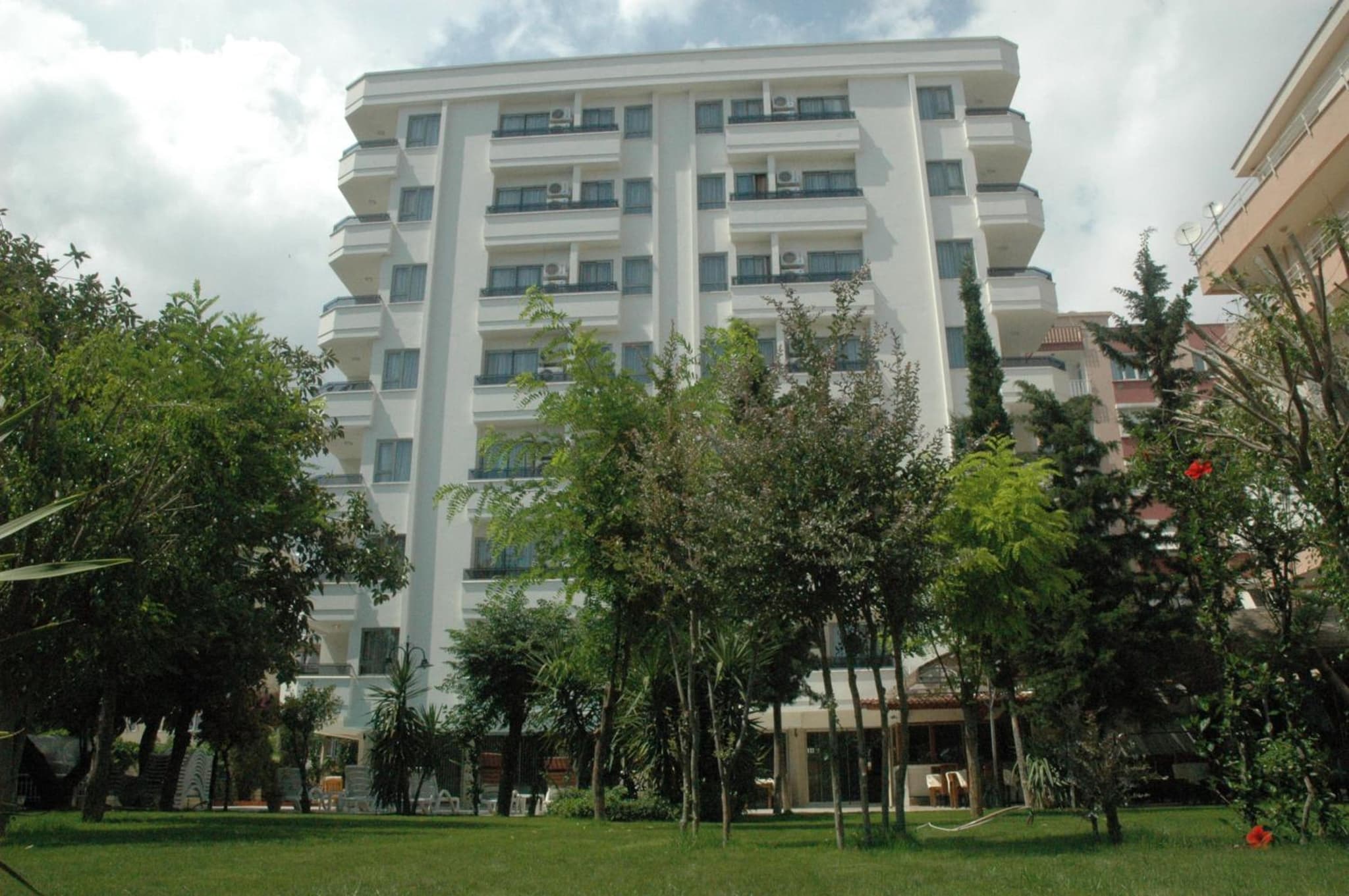 Suite Laguna Otel - Image 1