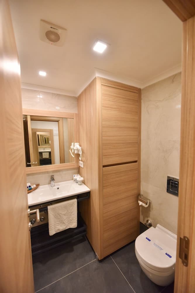 Alesta Midtown - Image 3